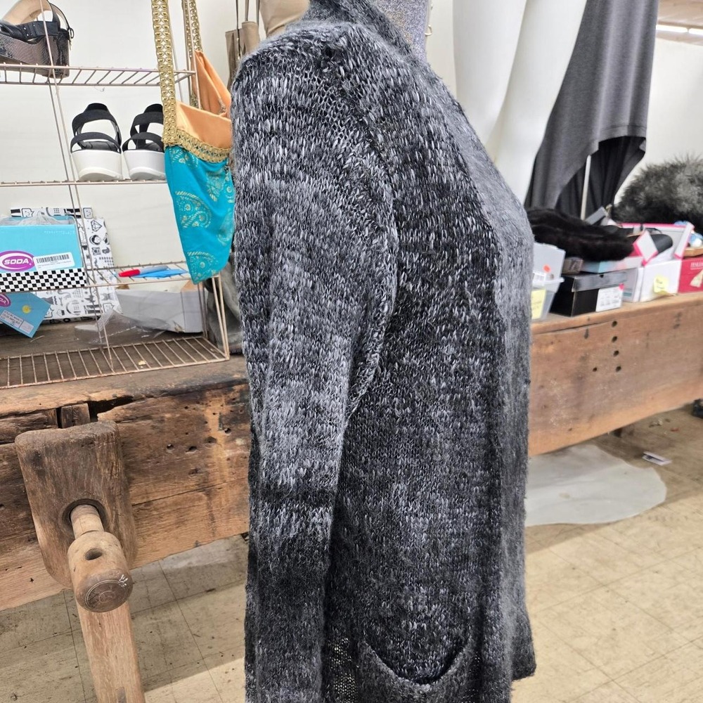 Womans Gray Black Marled Knit Cardigan XL - Picture 3 of 8